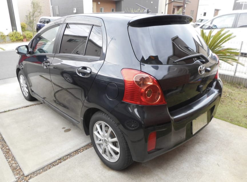 2010 Toyota Vitz  RS